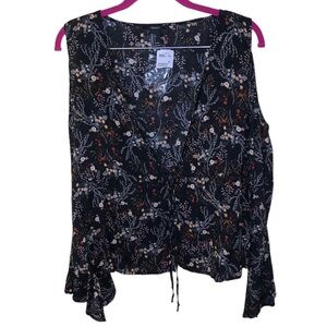 Forever 21 cottagecore V-Neck Cold Shoulder floral long Bell Sleeves top size L